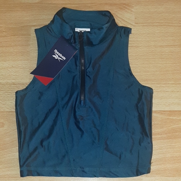 Shiny lycra top by Reebok - Picture 2 of 2